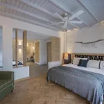 Yacht Boheme Hotel-boutique Class - Adults Only מלון