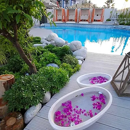 Otel Yacht Boheme Hotel-boutique Class - Adults Only 3*